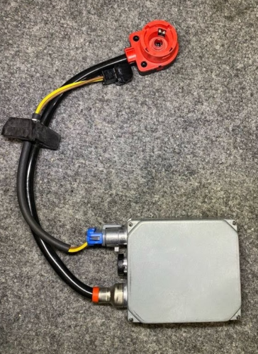 Mercedes-Benz Headlight Control Module - 210-820-63-26 - For MBZ 1998-1999