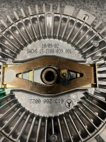 Mercedes-Benz Fan Clutch - 613-200-00-22 -For MBZ E320 1999-2003