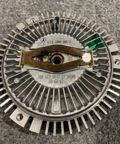 Mercedes-Benz Fan Clutch - 613-200-00-22 -For MBZ E320 1999-2003