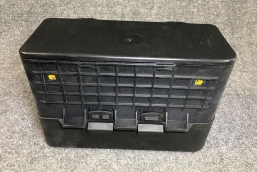 Mercedes-Benz Vacuum Pump Protective Cover - 220-800-06-35 - MBZ S430 & More