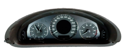 VDO/MBZ Instrument Cluster - 110.080.140/002 / A 209 540 01 11 - Fits CLK 200