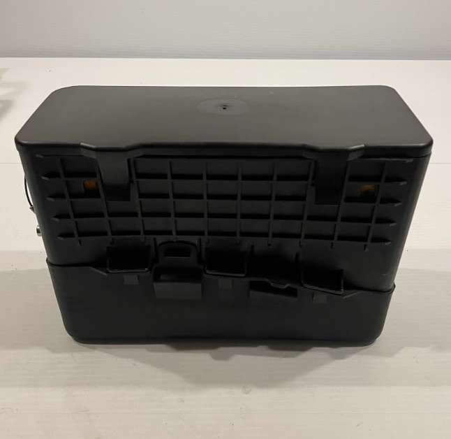 Mercedes-Benz Vacuum Pump Protective Cover - 220-800-06-35 - MBZ S430 & More