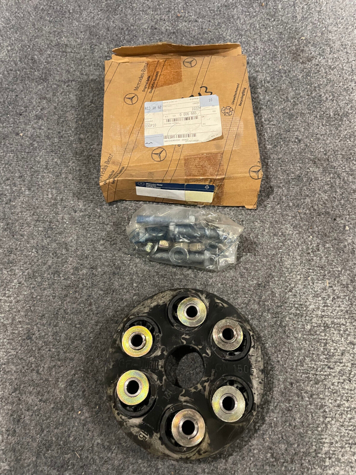 Mercedes-Benz Shaft Flex Disc/Joint Kit - A1264100615 - For MBZ 380SE & 380SEC
