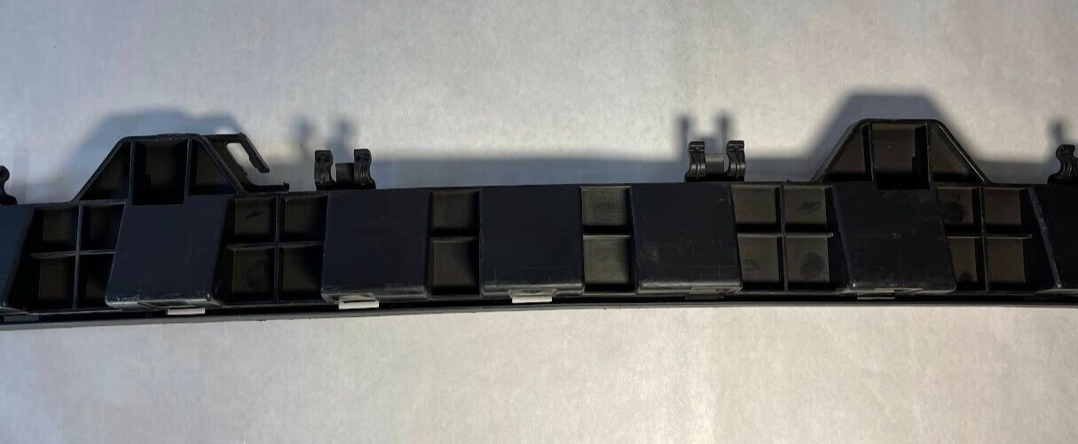 Mercedes-Benz Rear Center Bumper Impact Absorber - 2048850565 - For MBZ C Class