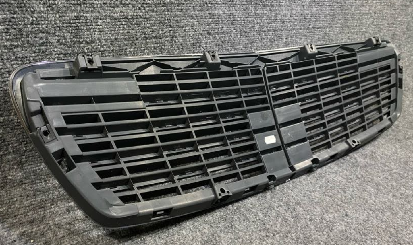 Mercedes-Benz Grille Paneling - A 211 880 02 83 7D11 - Fits MBZ E Class 2003-06
