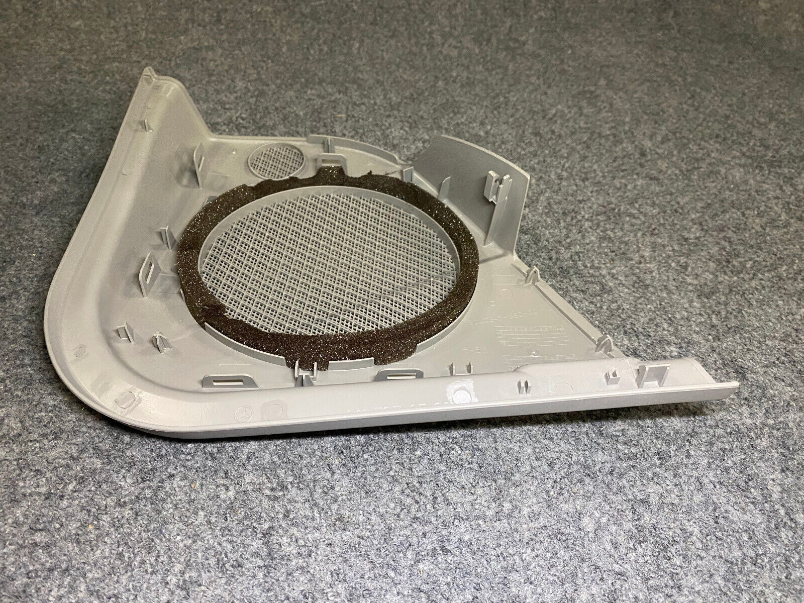 Mercedes-Benz Speaker Cover - A211-737-05-88 - Fits MBZ E500 / E320 & Others