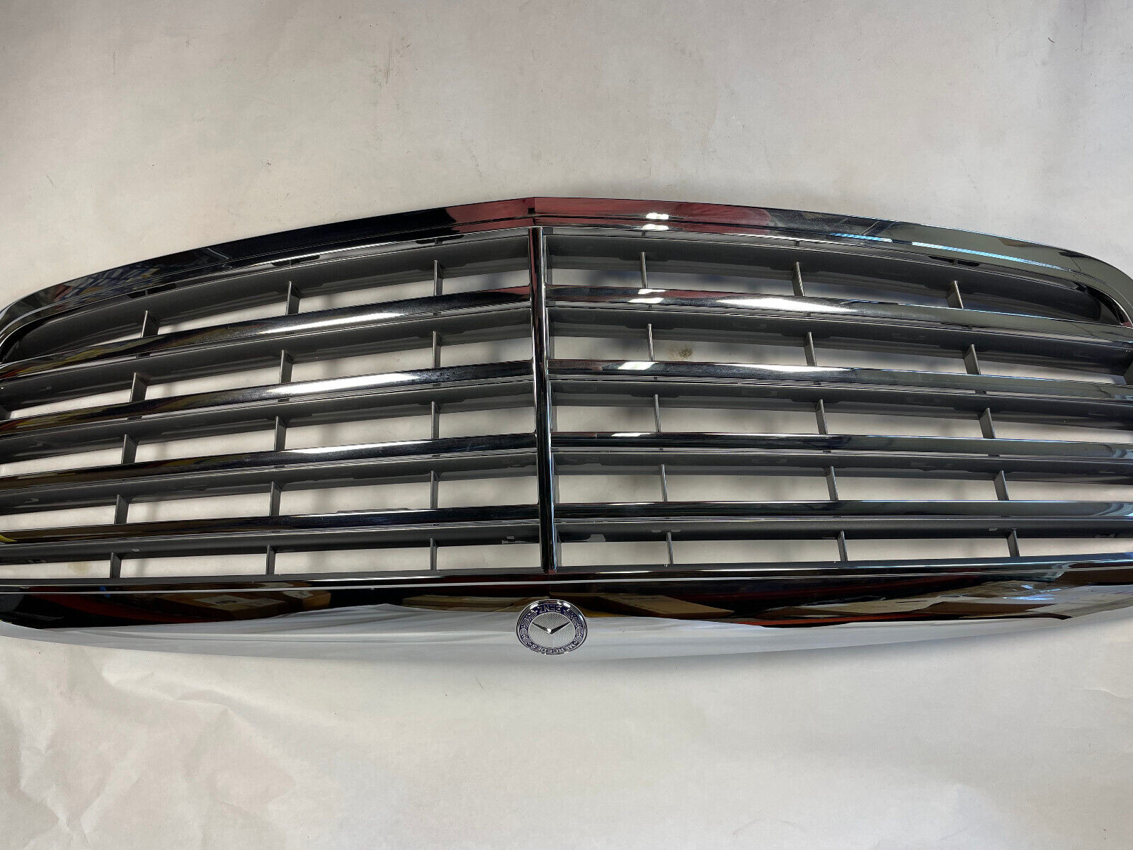 Mercedes-Benz Radiator Grille Assy - 221-880-00-83-7712 - For MBZ S65 AMG & More