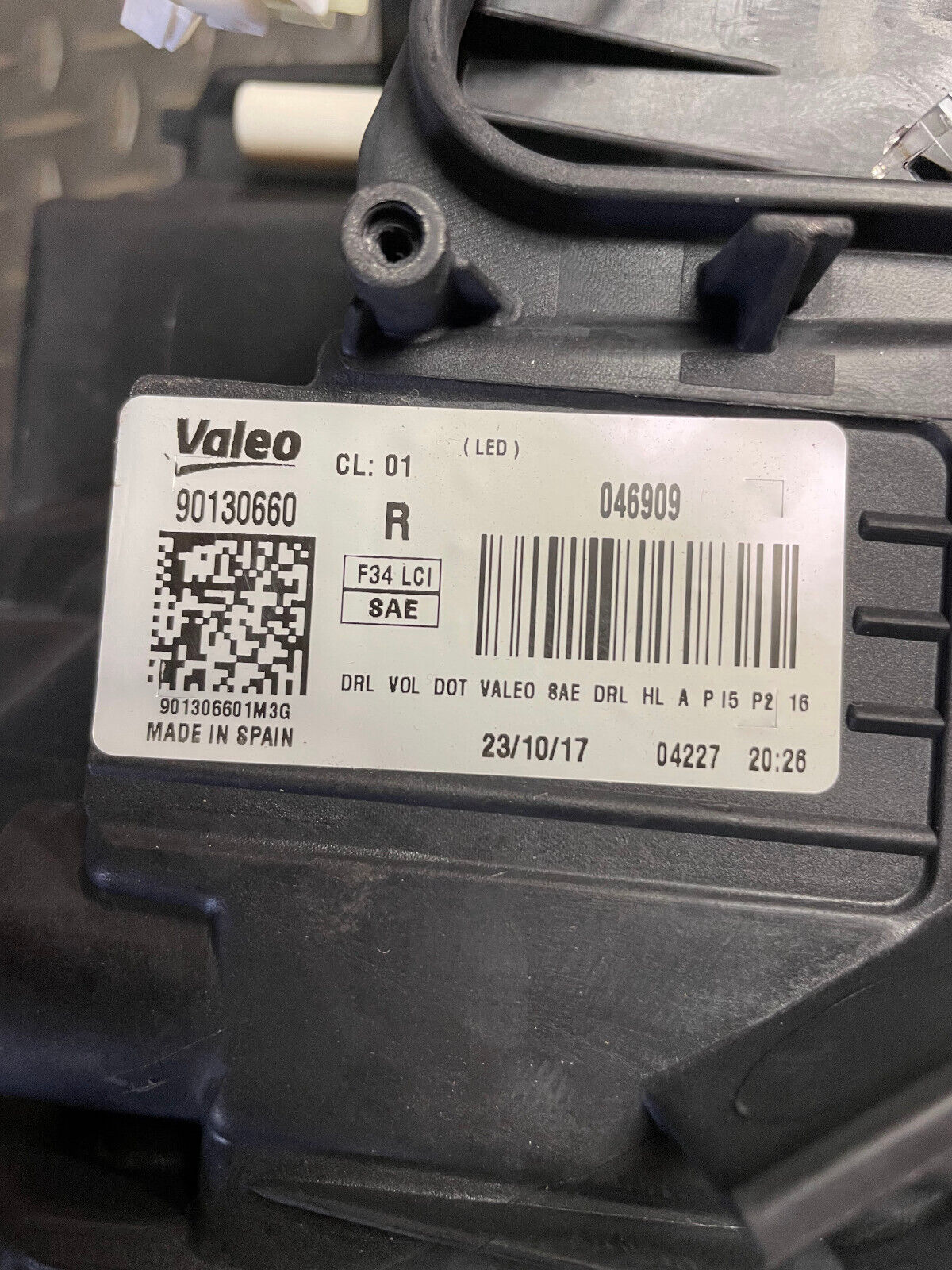 Valeo Front RH Headlight Assy - 46909 / 63117470418 - For BMW 330i GT xDrive