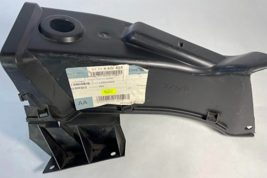 BMW Front LH Brake Air Duct - 51-71-8-402-425 - For BMW X5 (2000-2003)