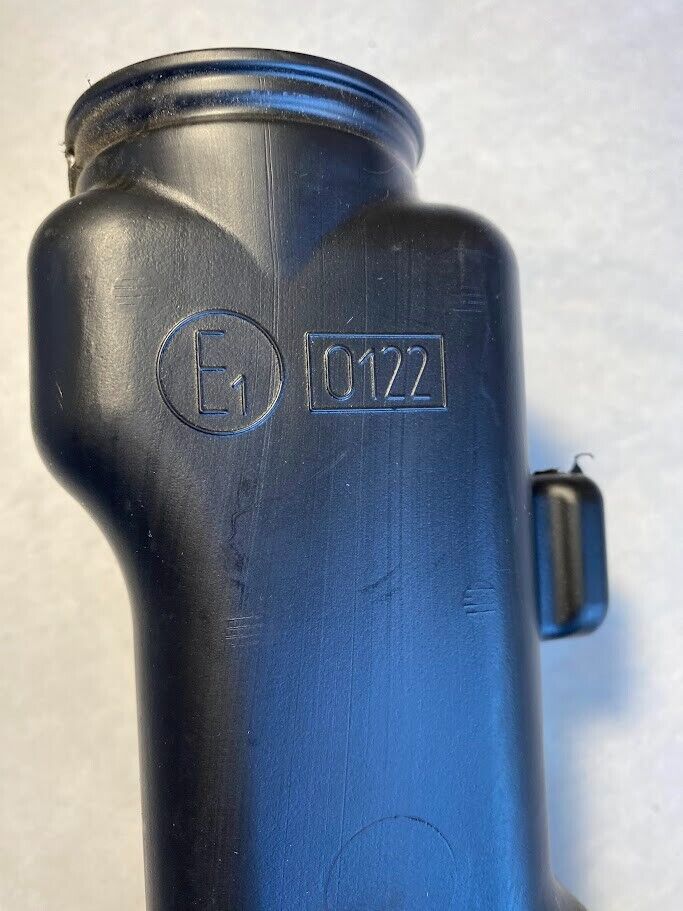 Mercedes-Benz Windshield Washer Fluid Reservoir - 204-869-01-00 -For E350 & More