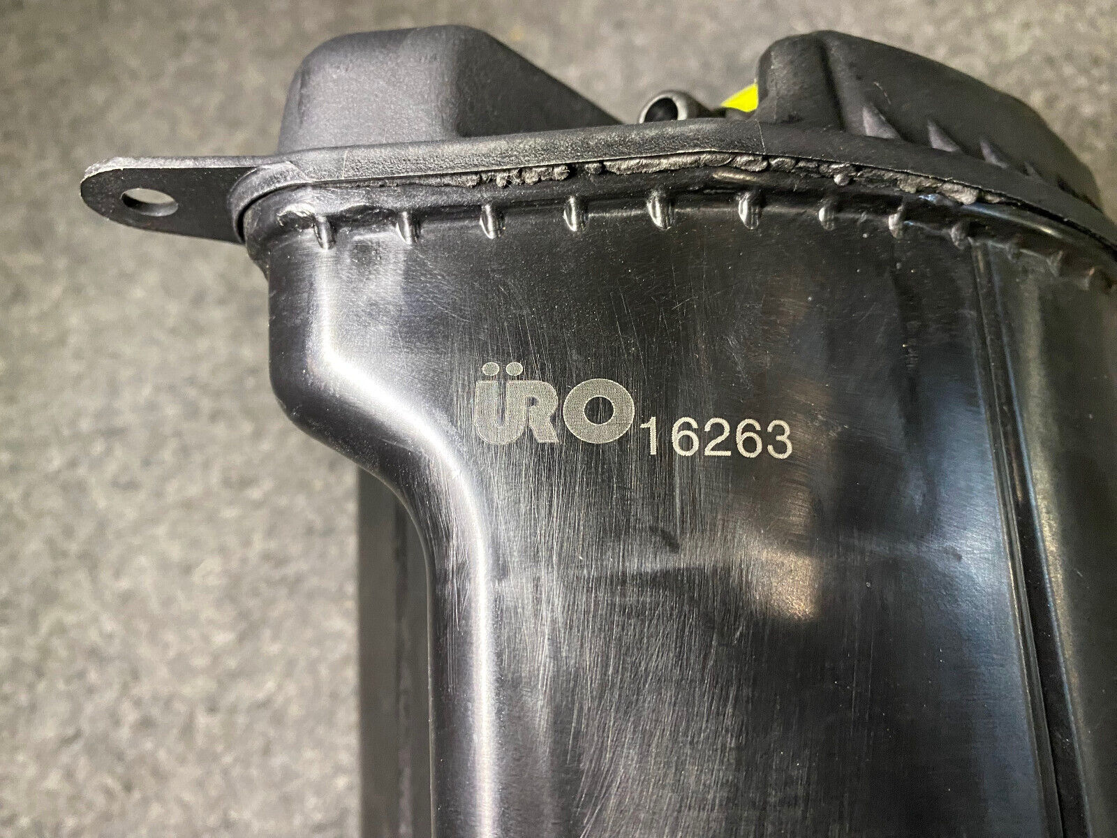 URO Expansion Tank - 17137647283 / URO-011124 - For BMW 535i / 740i & Others
