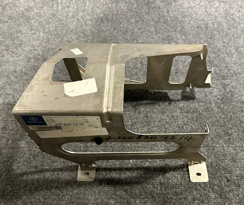 Mercedes-Benz Amplifier Bracket - A 220 820 12 14 - Fits MBZ S-Class 2000-2006