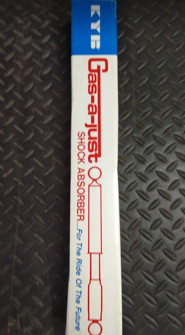 KYB Front Gas-a-Just Shock Absorber - KG4532 - For Saab 9000 1979-1993