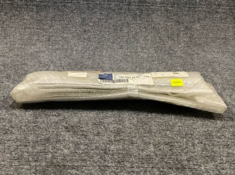 Mercedes-Benz Upper Molding - A 202 690 79 62 7201 - Fits MBZ C230 & C280 99-00