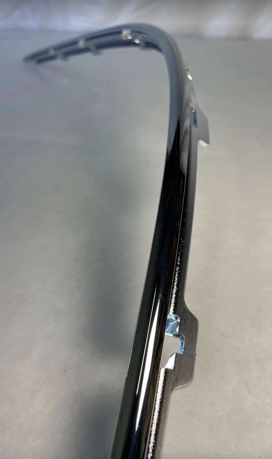 BMW Front Bumper RH Covering - 51-11-8-226-556 - For BMW 540i & 528i 1997-2000