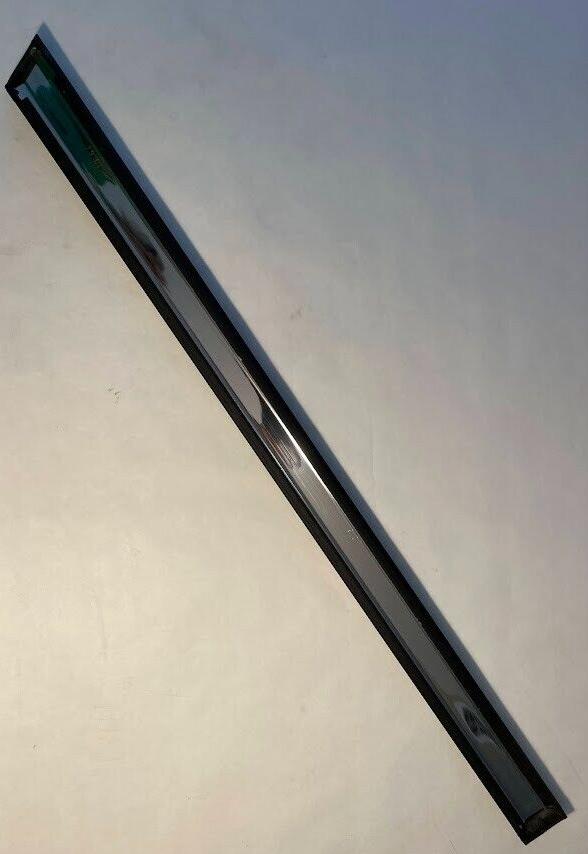 Rear LH Door Molding - 51-13-1-808-981 - For BMW 528i & 530i (1975-1981)
