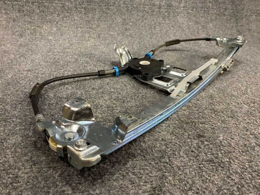 Left Window Regulator - 140-730-11-46 - Fits MBZ 300SD / 300SE / 400SE & Others