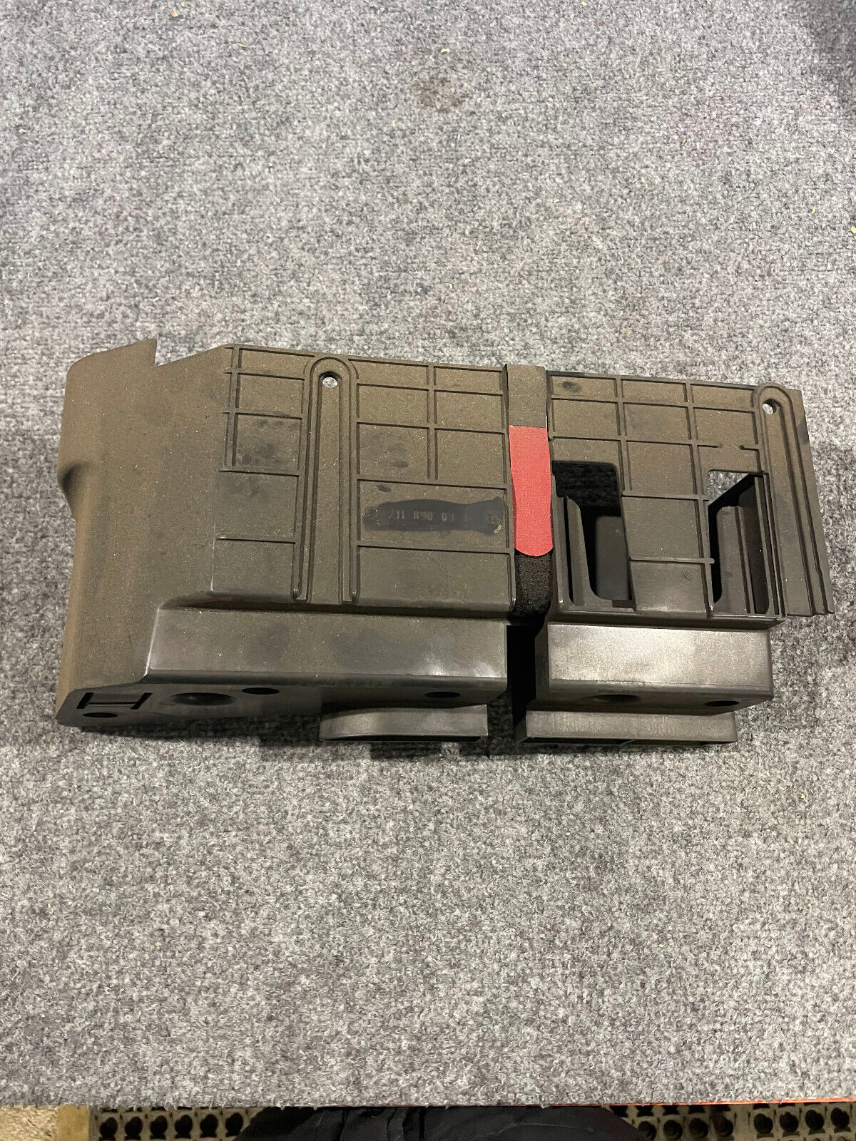 Mercedes-Benz Lifting Jack Bracket - 2118900314 - Fits MBZ E350 / E320 & Others