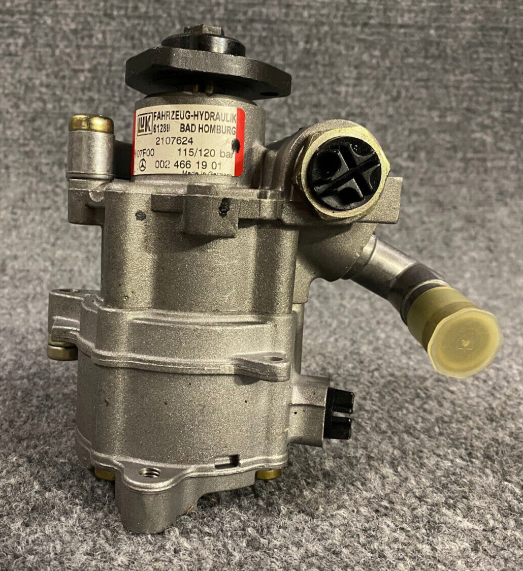 Mercedes-Benz Hydraulic Pump - A0024661901 - Fits MBZ E300 1996 - 1999