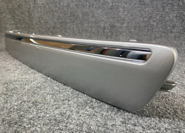Mercedes-Benz Bumper Right Outer Cover - A 210 885 30 21 - MBZ E320 & More