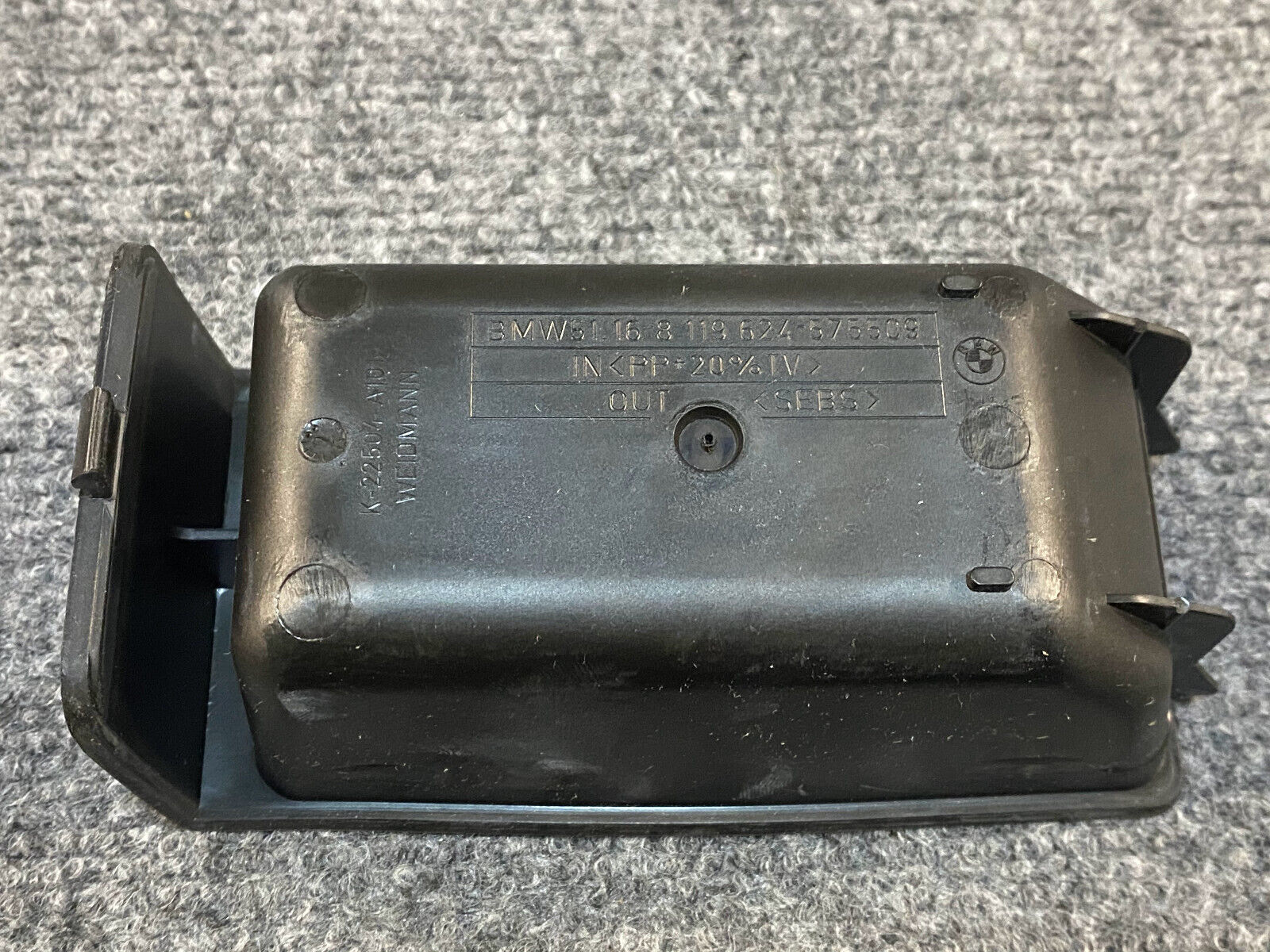 BMW Front Storing Partition (1) - 51168119624 -Fits BMW 318i, 325is, M3 & Others