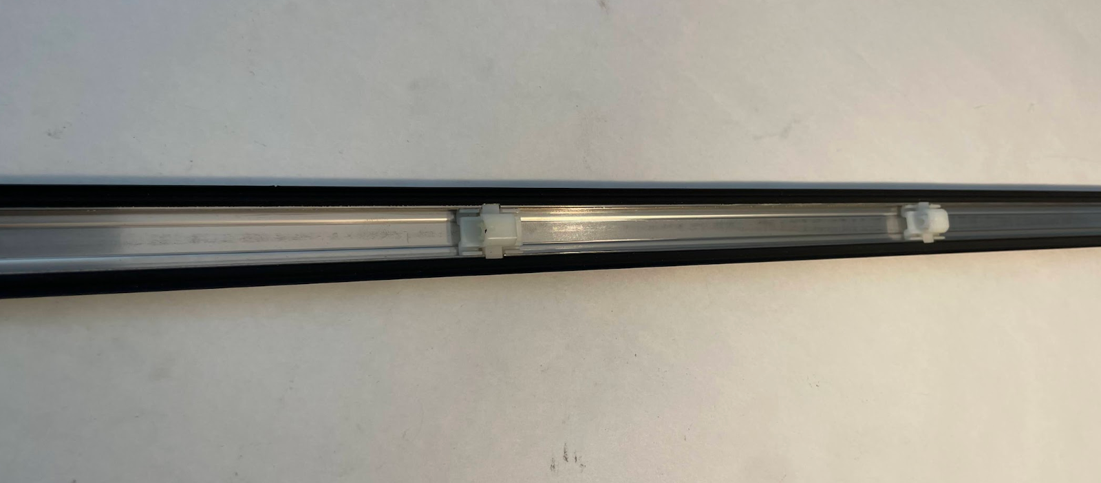 ZGL Front Door RH Central Cover Strip - 201-690-04-62 - For MBZ 190, 190D & 190E