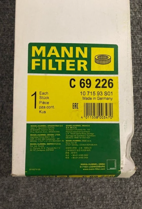 Mann Filter Air Filter - C 69 226 / 970.110.220.01 - Fits Porsche Panamera