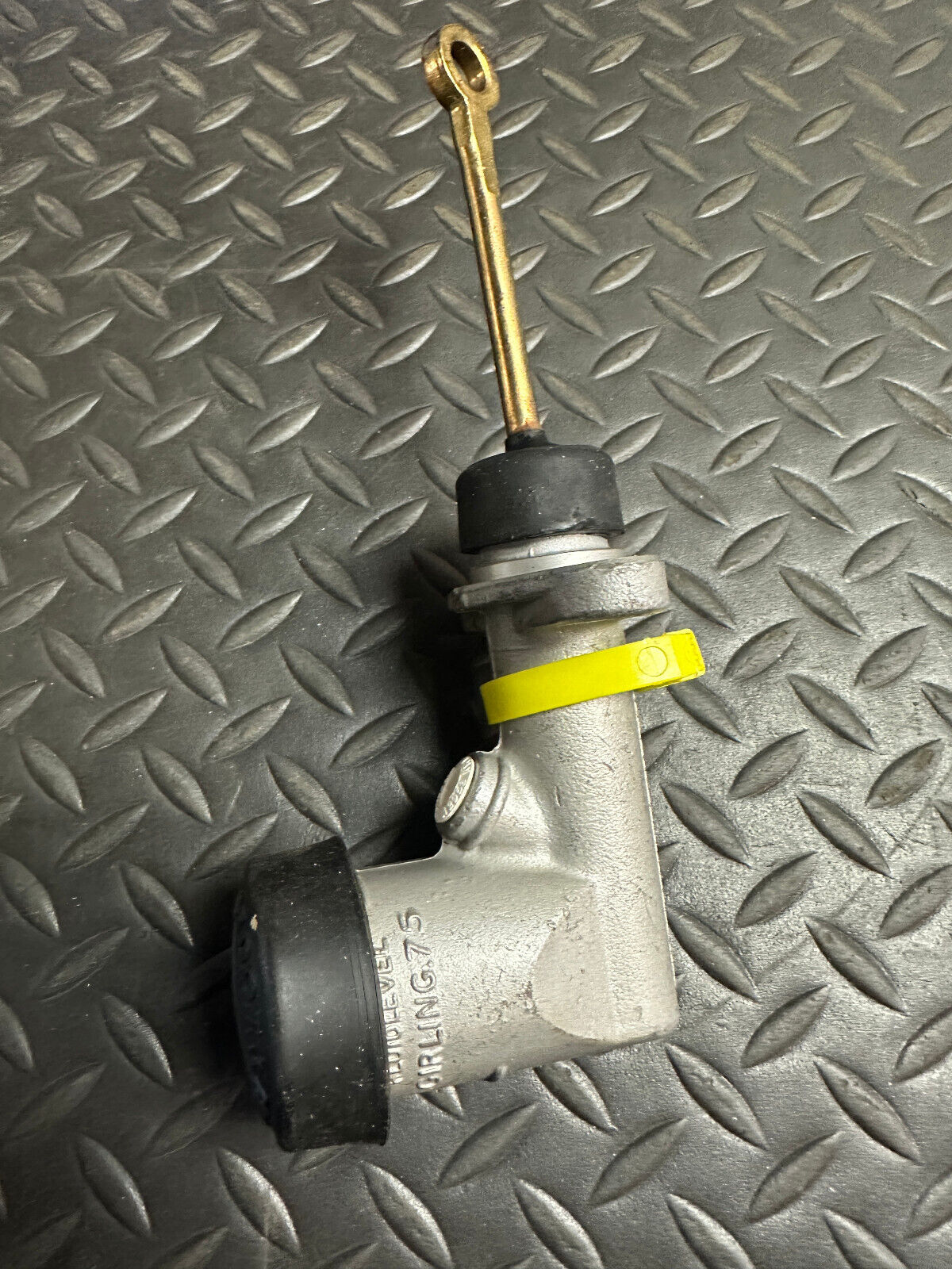Lucas Girling Clutch Master Cylinder - 74661049 - For Jeep 1983 - 1986