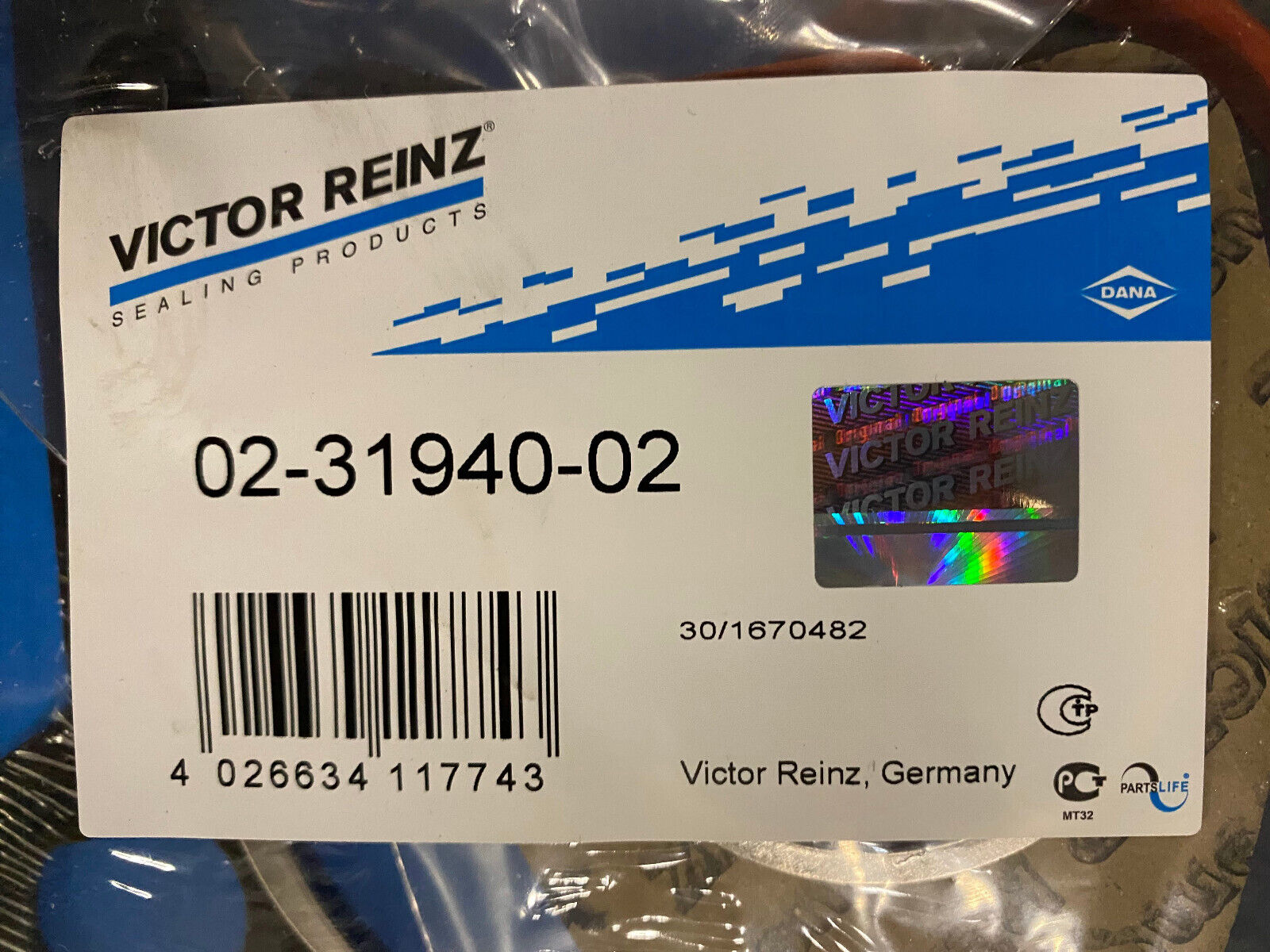 Victor Reinz Cylinder Head Gasket Set - 02-31940-02 - Fits BMW 323i & Others