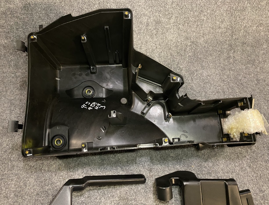 Mercedes-Benz Fuse Box - A 163 540 02 24 - Fits MBZ ML350, ML320, ML500 & More