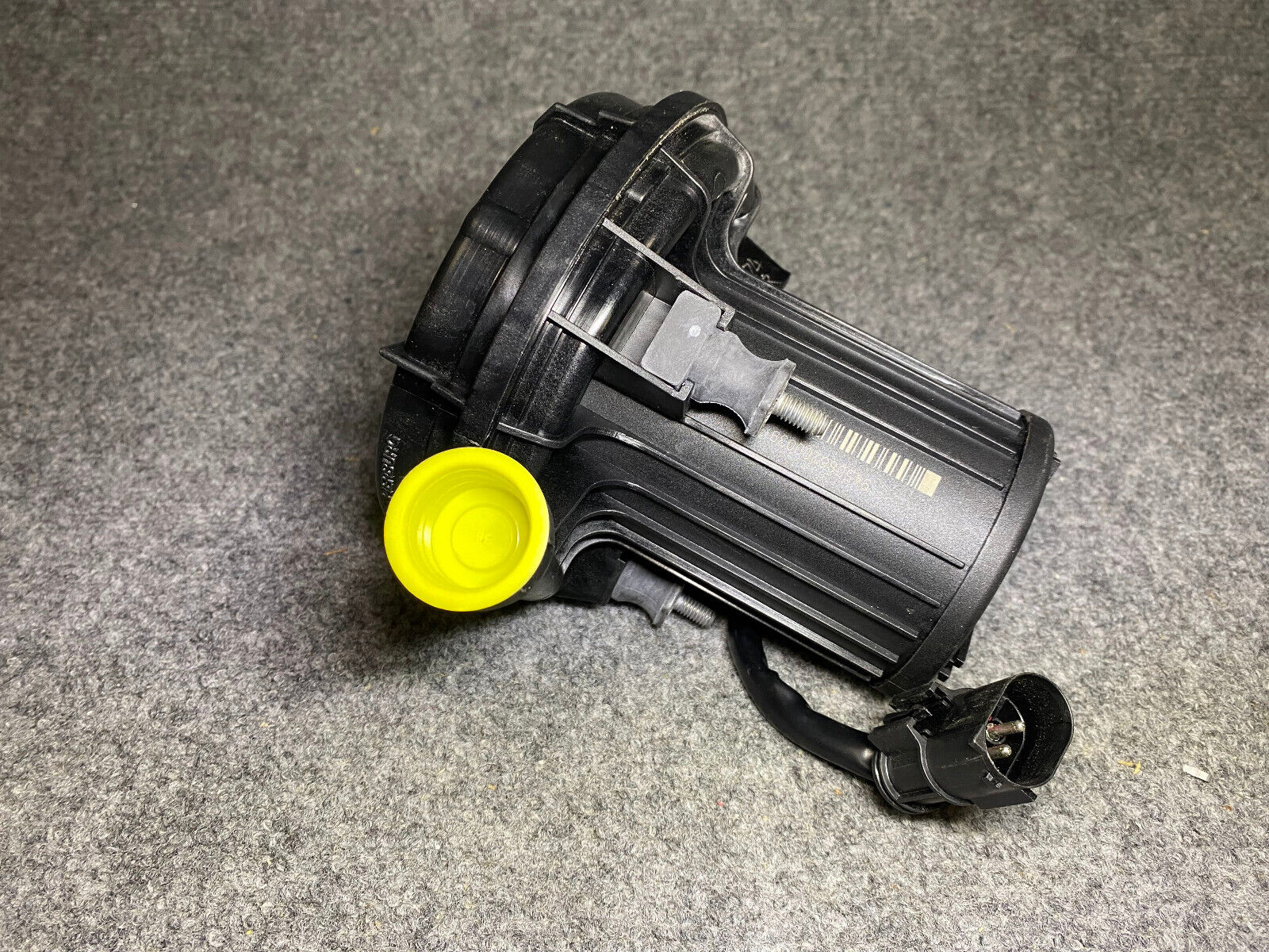 Pierburg Secondary Air Injection Pump - 7.28124.21.0 / 11727571592 -Fits BMW