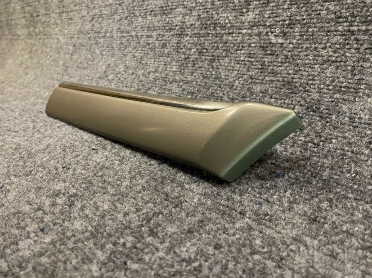 Mercedes-Benz RH Fender Upper Molding - 202 690 28 62 - Fits MBZ C230 & C280