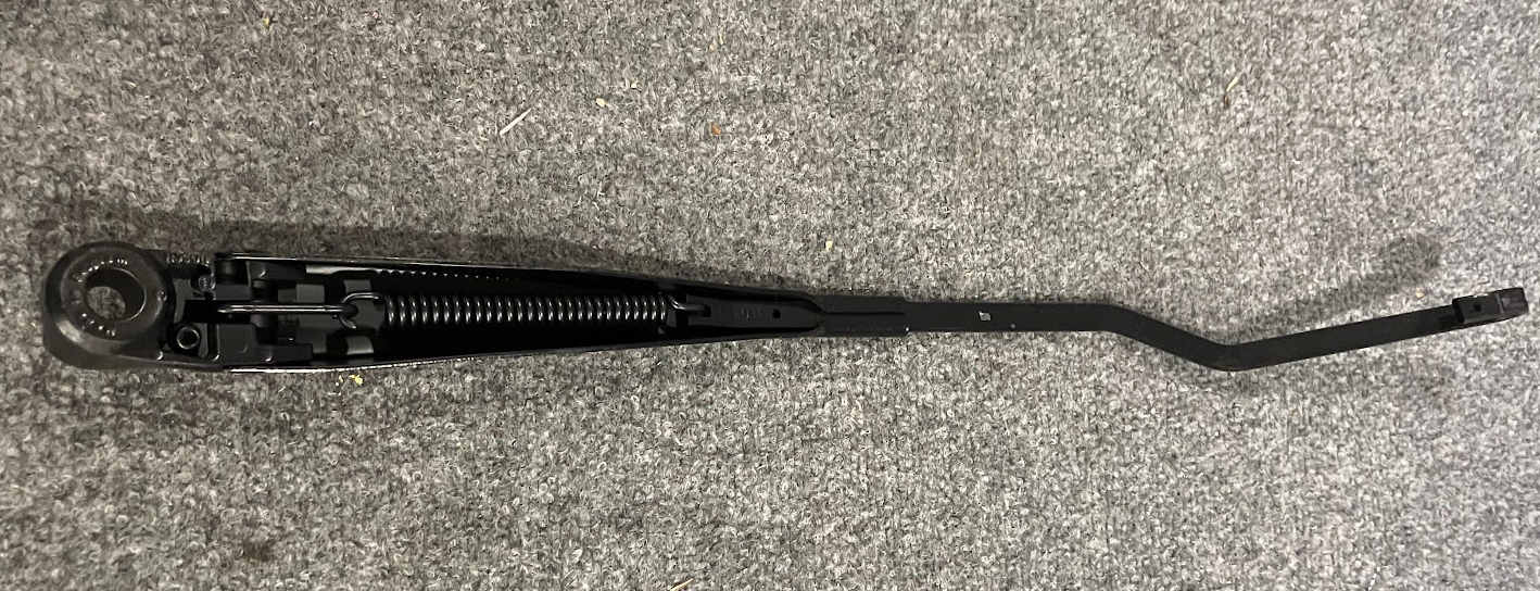 Mercedes-Benz RH Wiper Arm - 140-820-34-44 - Fits MBZ 300SD / S500 & Others