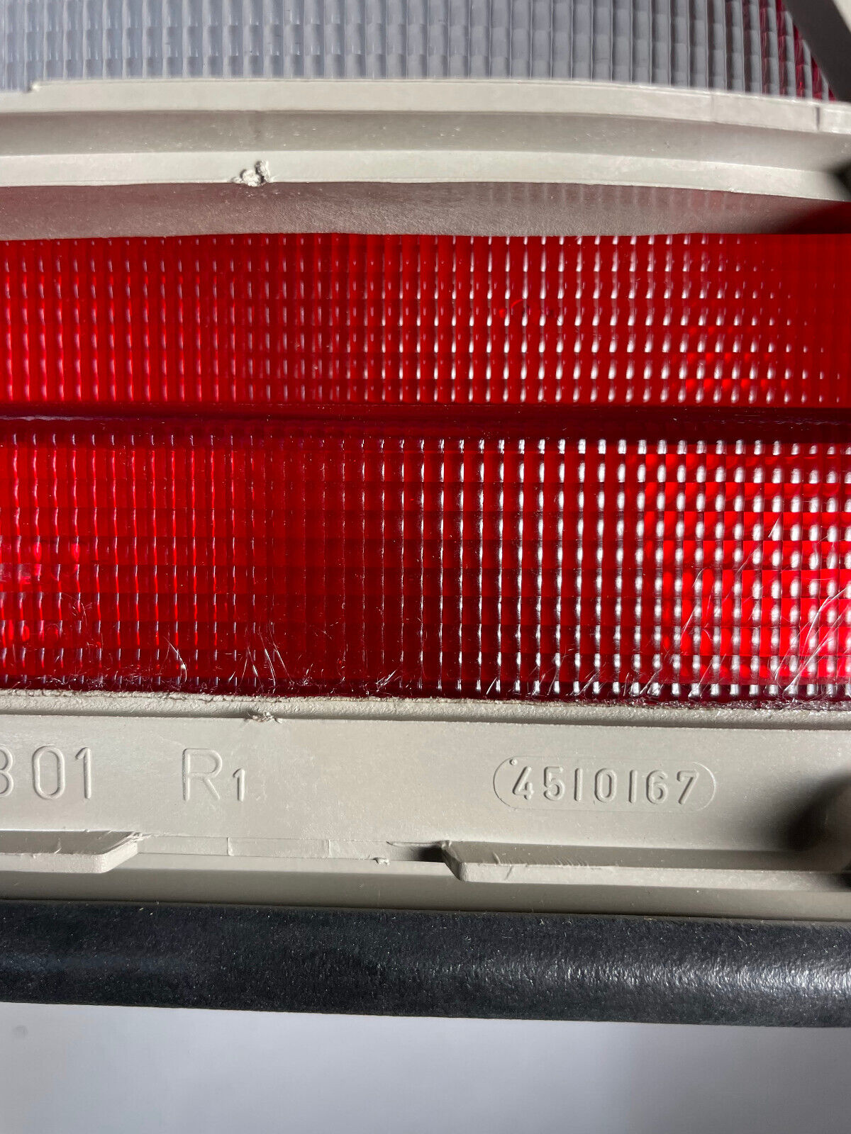 ULO RH Tail Light Lens- 5326-14 / 202-820-26-66 - For MBZ C220 / C280 & Others