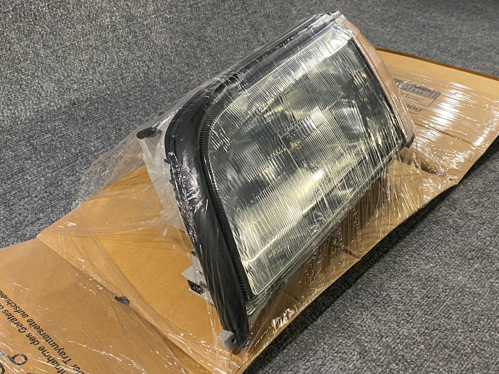 Magneti Marelli Left Headlight Assy -710302470003- Fits MB S320 / S420 & Others