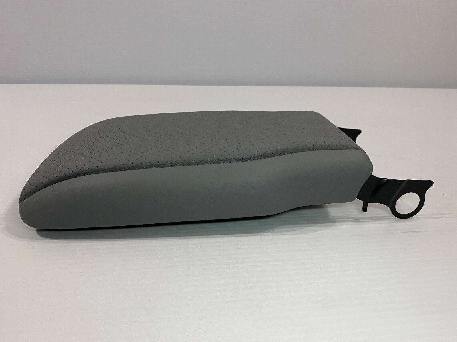 Mercedes-Benz Upper Armrest Section - 140-970-21-31-7C12 - For MBZ S320 & More