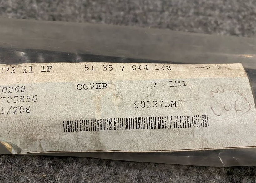 BMW Door Window Belt Weather Strip - 51 35 7 044 148 - Fits BMW 750Li, 745Li