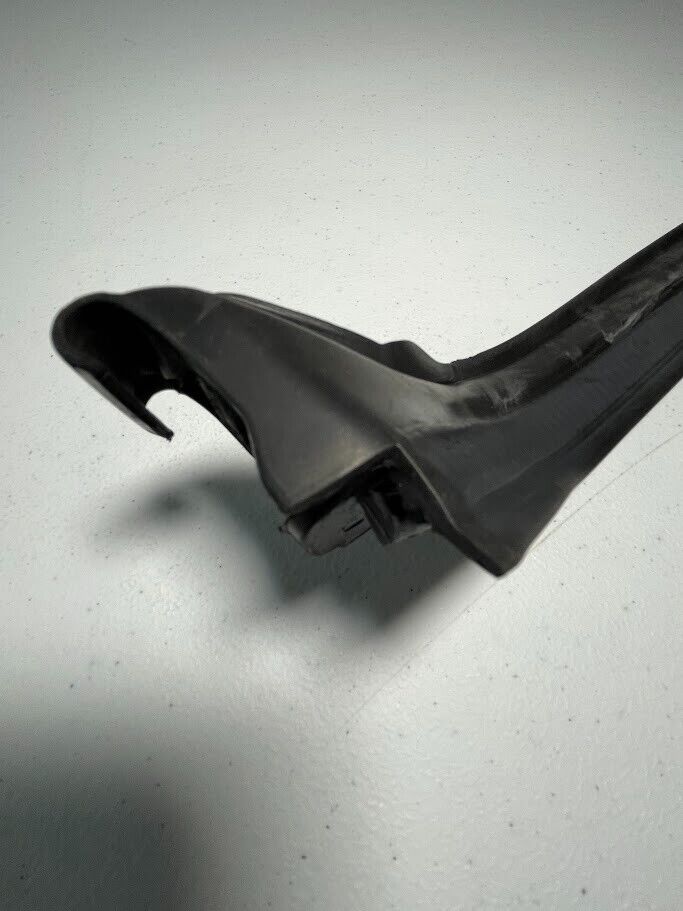 BMW Central Partition Panel LH Seal - 203-628-01-98 - For CLK350, CLK550 & More