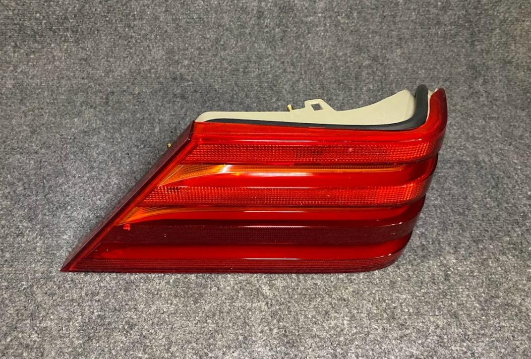 Right Tail Light Assy - 112-0240 / 444150 - Mercedes-Benz W140 1992-1994