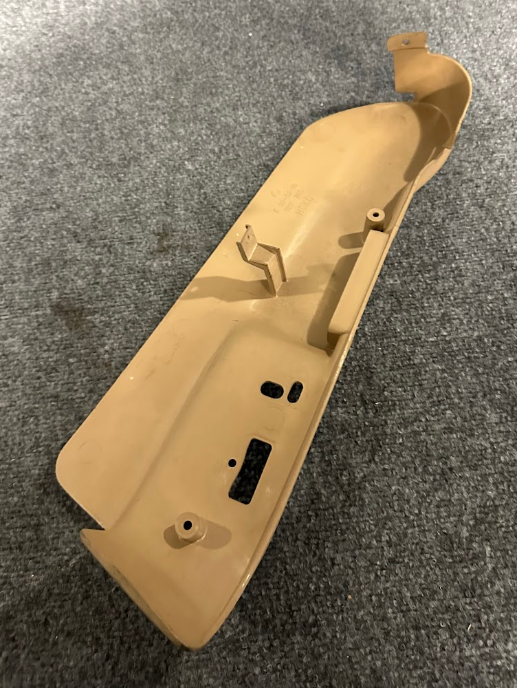 BMW Outer Left Covering - 52-10-1-950-411 - Fits BMW 5 & 7 Series 1987-1995