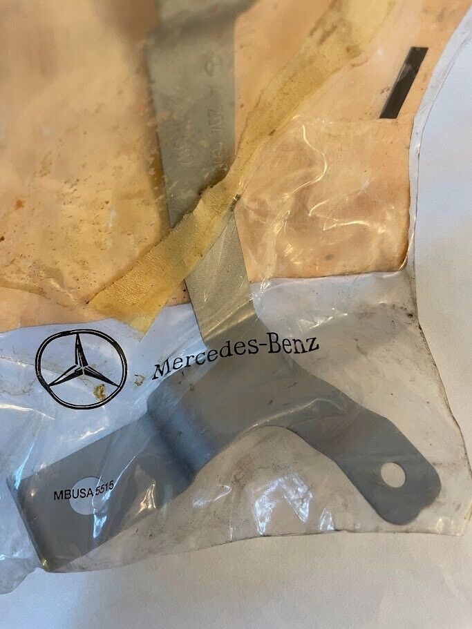 Mercedes-Benz Radiator Support Splash Shield LH Bracket - 204-524-03-40 -For MBZ