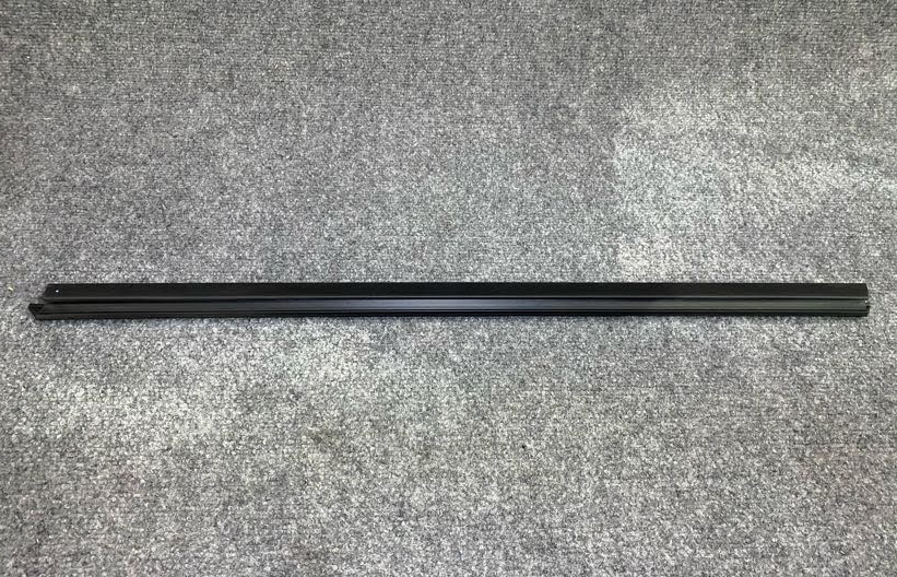 BMW Door Window Belt Weather Strip - 51 35 7 044 148 - Fits BMW 750Li, 745Li