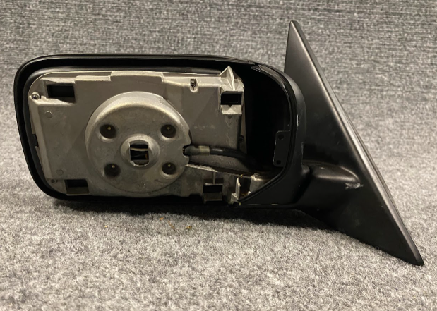 BMW Right Electronic Exterior Heatable Mirror - 51 16 8 137 370 - Fits BMW 91-95