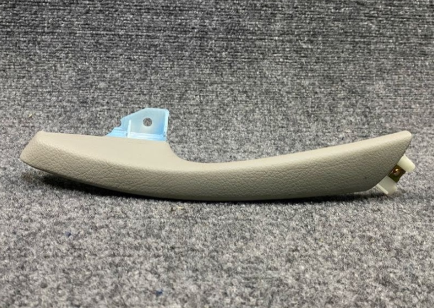 Mercedes-Benz Handle - A 210 810 14 54 8H22 - Fits MBZ E320, E55 AMG & More