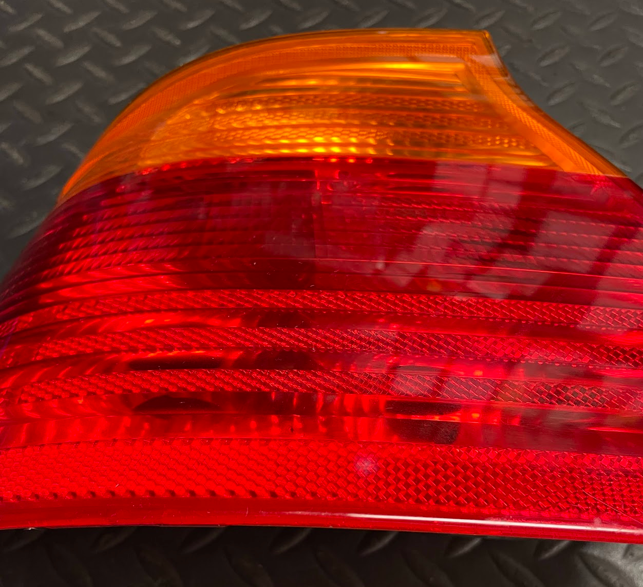 Left Driver Side Tail Light Assy - 312 021 - For BMW 323Ci, 325Ci, 330Ci & More
