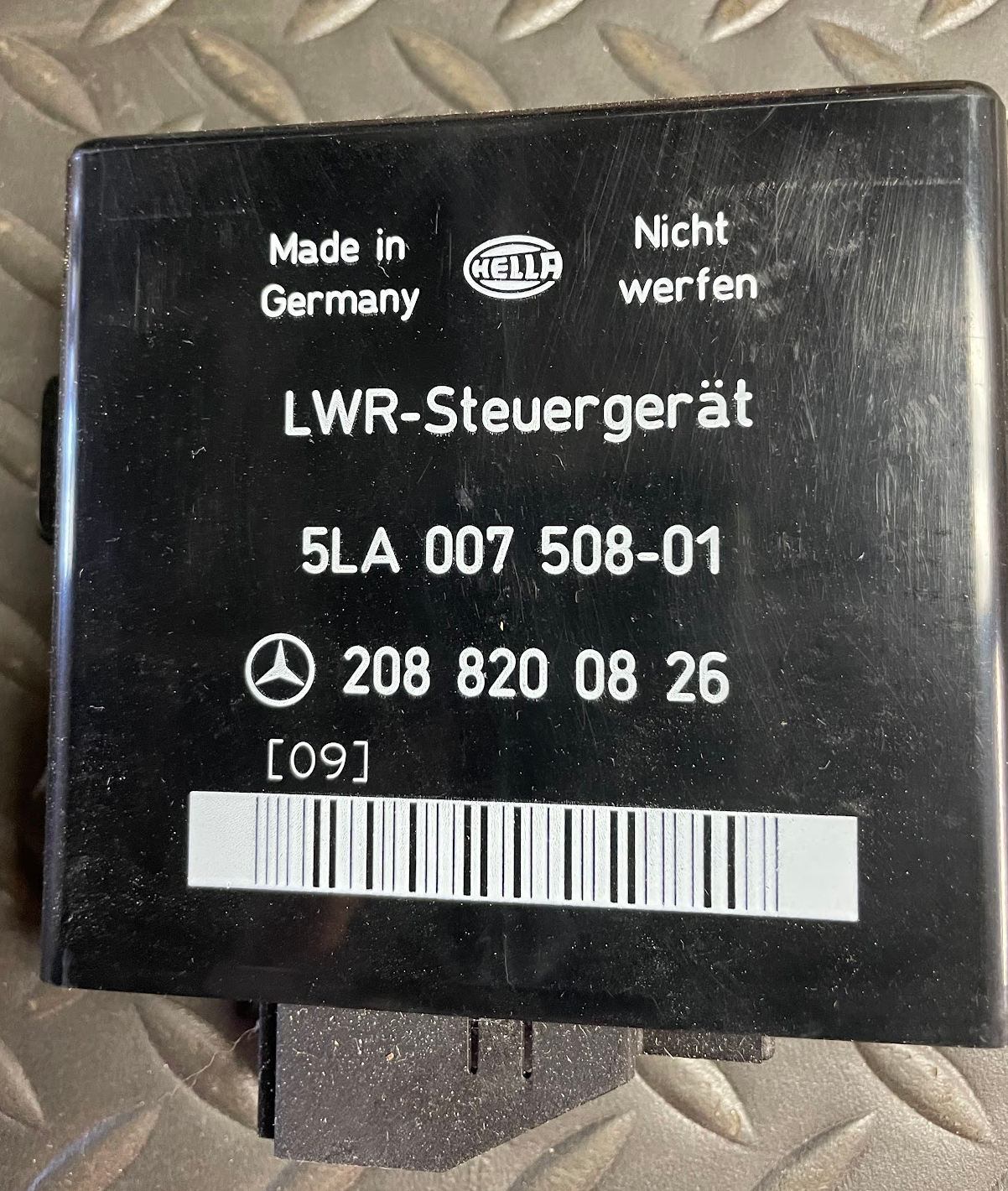 Mercedes-Benz Headlight Adjuster Control Unit - 2088200826 - For MBZ E420 & More