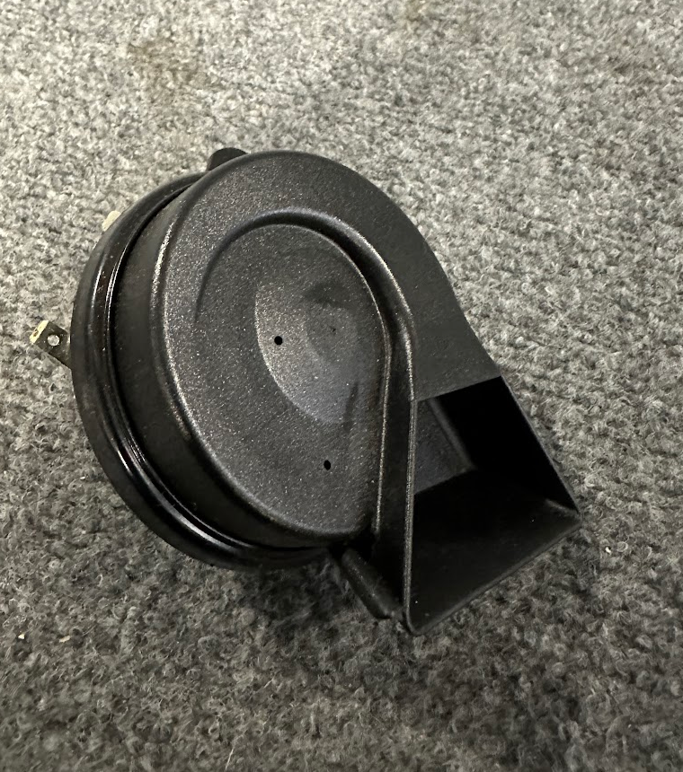 Mercedes-Benz Left Fanfare Horn - 004-542-56-20 - Fits MBZ C, ML, GL Class 94-16