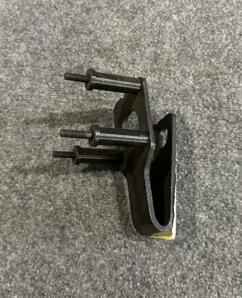 Mercedes-Benz Bracket Rear RH - A 163 860 28 14 / A 163 860 36 14 - Fits MBZ