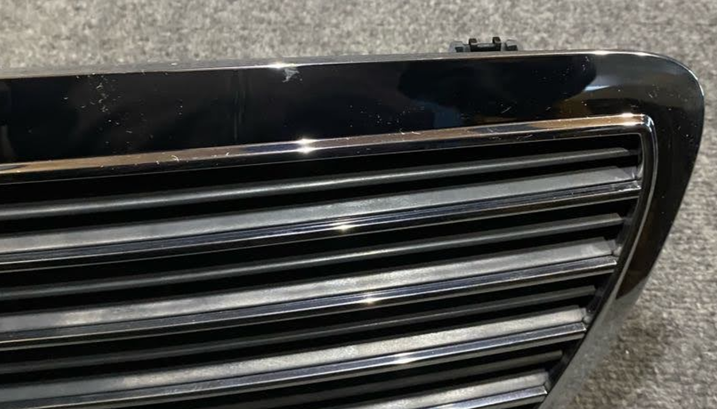 Mercedes-Benz Grille Paneling - A 211 880 02 83 7D11 - Fits MBZ E Class 2003-06