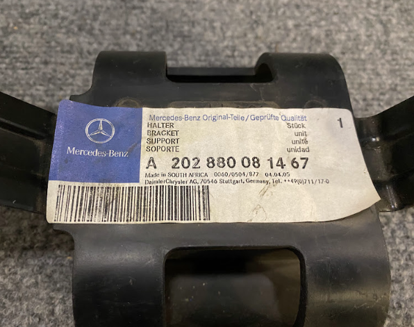 Mercedes-Benz Mount Bracket - A 202 880 08 14 67 - Fits MBZ C230, C280, C220